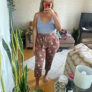 American eagle floral paper bag pant